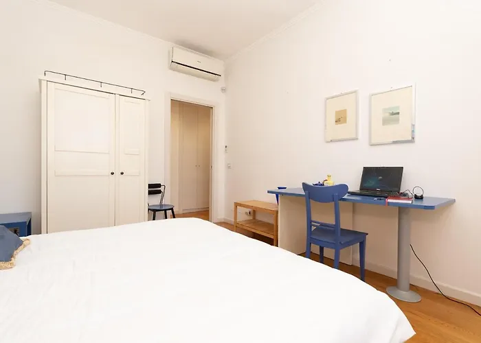 Casa Torre Di Specchio Con Piscina Bari