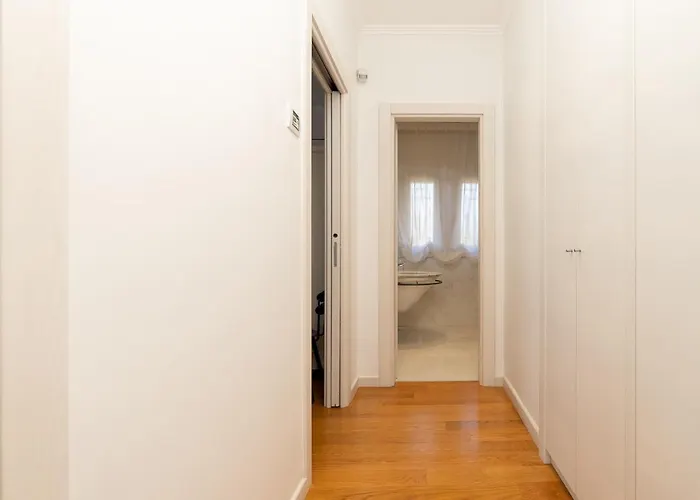 Casa Torre Di Specchio Con Piscina