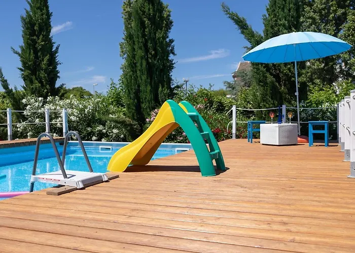 Casa Torre Di Specchio Con Piscina Apartamento Bari