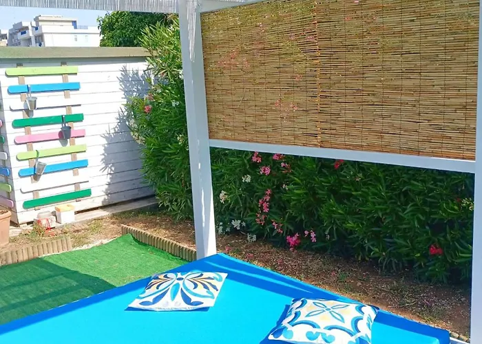 Casa Torre Di Specchio Con Piscina Bari