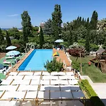 Casa Torre Di Specchio Con Piscina Apartmán *