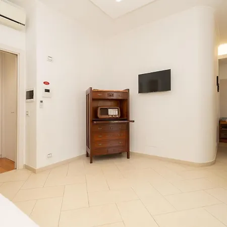 Casa Torre Di Specchio Con Piscina בארי