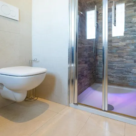 Casa Torre Di Specchio Con Piscina Apartman Bari
