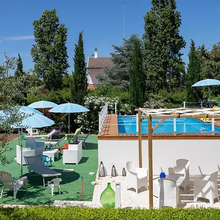 Casa Torre Di Specchio Con Piscina דירה